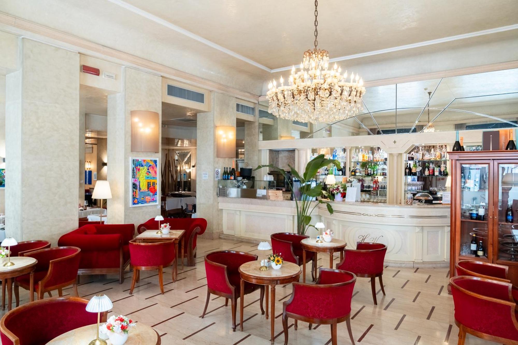 Hotel Vittoria Brescia Exterior photo